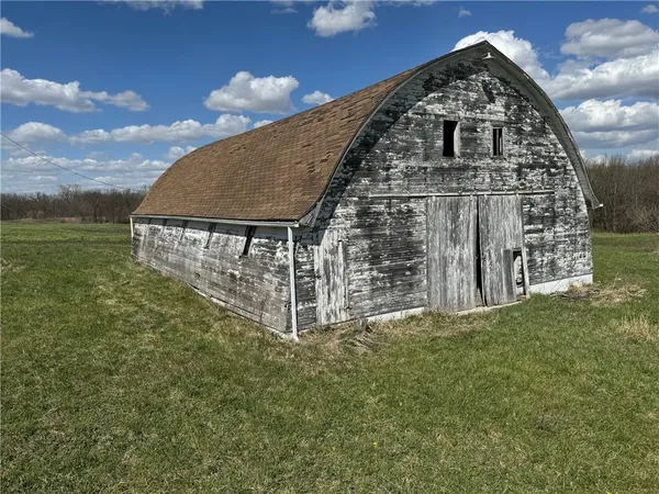 $1,056,000 | 13 Hwy Pattonsburg Mo 64670 Highway, Pattonsburg, MO 64670