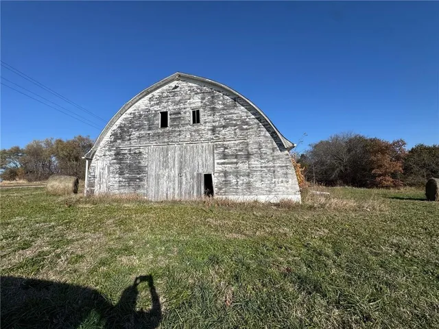 $1,056,000 | 13 Hwy Pattonsburg Mo 64670 Highway, Pattonsburg, MO 64670