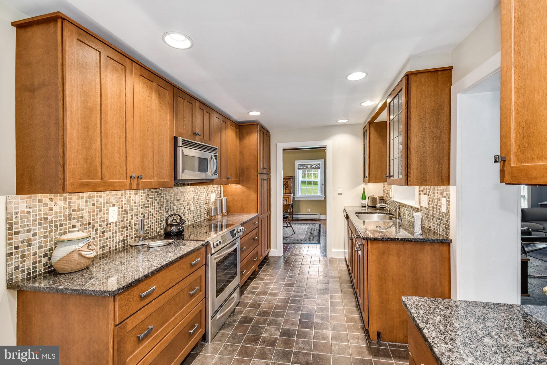 1208 State Road Coopersburg, PA 18036 - Photo 9 of 24 Gallery Image 9