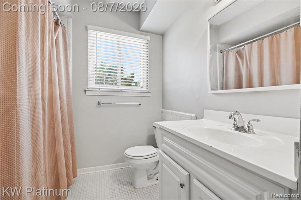 1516 Normandy Road Royal Oak, MI 48073 - Photo 13 of 18 Gallery Image 13