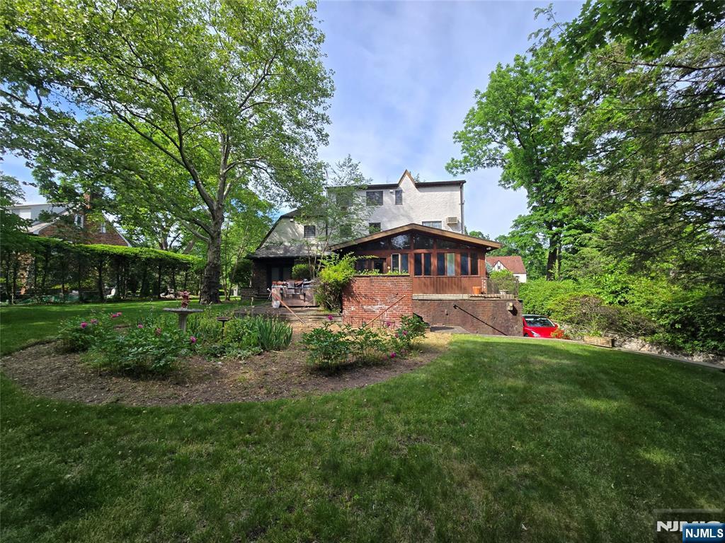 220 Manor Road Ridgewood, NJ 07450 - Photo 14 of 15