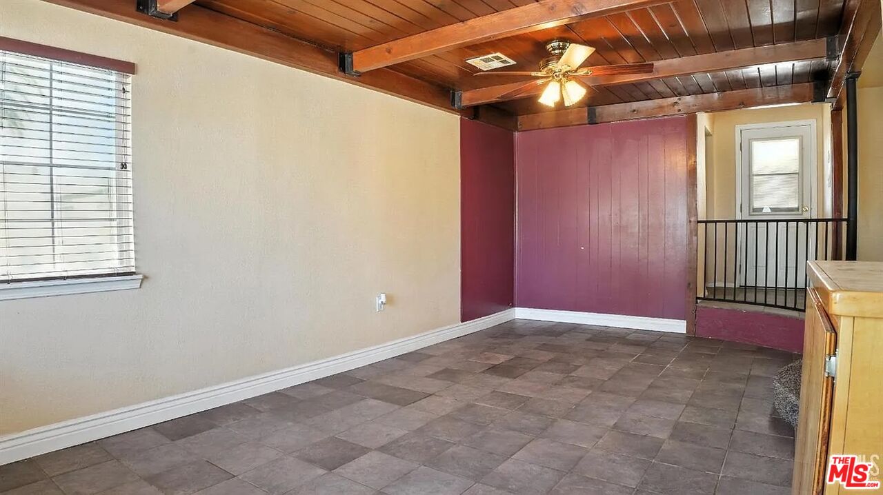 10931 Shellabarger Road Bakersfield, CA 93312 - Photo 5 of 44 a view of entryway
