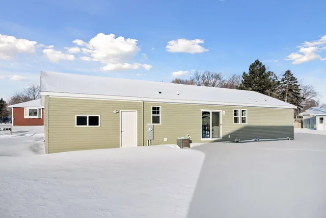 $285,000 | 675 Brooks Street South, Eden Valley, MN 55329