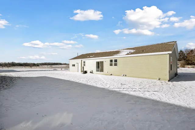 $285,000 | 675 Brooks Street South, Eden Valley, MN 55329