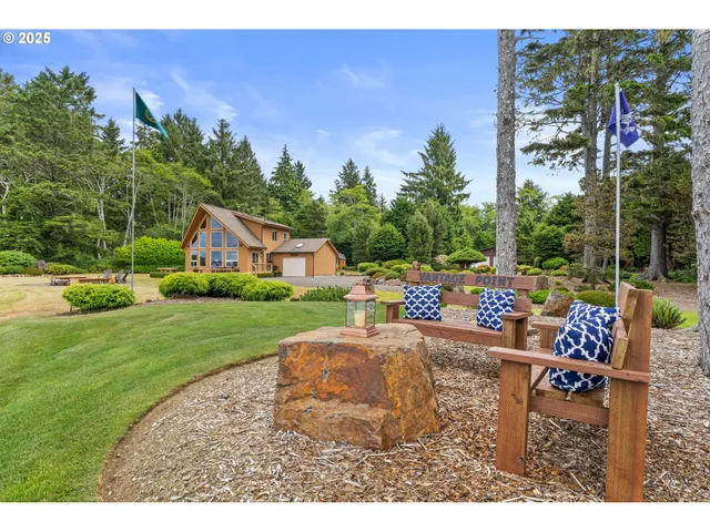 $1,295,000 | 441 Bay Center Road, South Bend, WA 98586