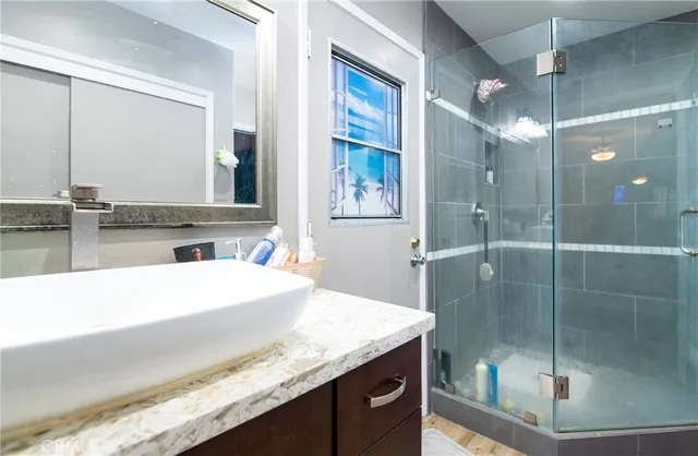 $1,073,888 | 1124 East Ridgewood Street, Long Beach, CA 90807