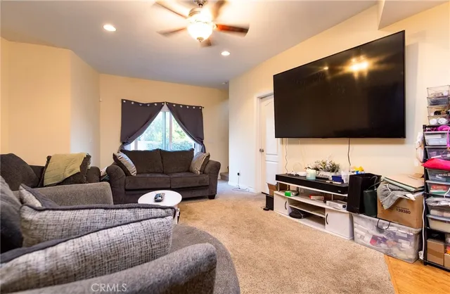 $1,073,888 | 1124 East Ridgewood Street, Long Beach, CA 90807