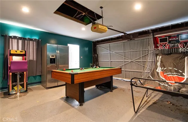 $1,073,888 | 1124 East Ridgewood Street, Long Beach, CA 90807