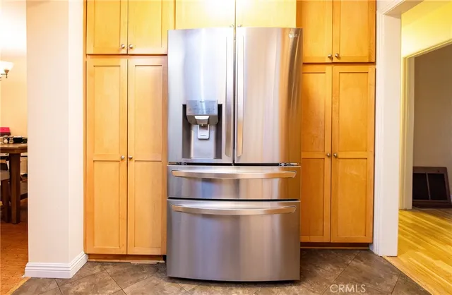 $1,073,888 | 1124 East Ridgewood Street, Long Beach, CA 90807