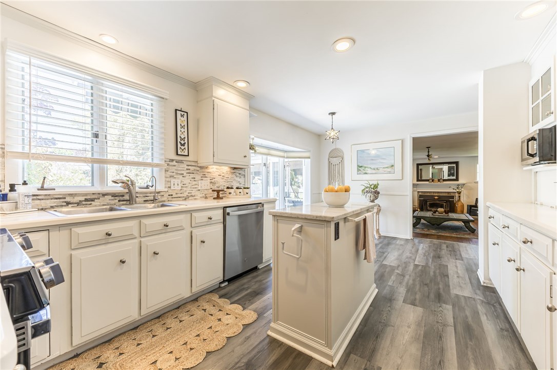 12 Van Buren Road Pittsford, NY 14534 - Photo 15 of 40