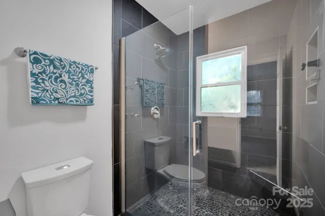 $359,000 | 3300 Selwyn Farms Lane, Charlotte, NC 28209