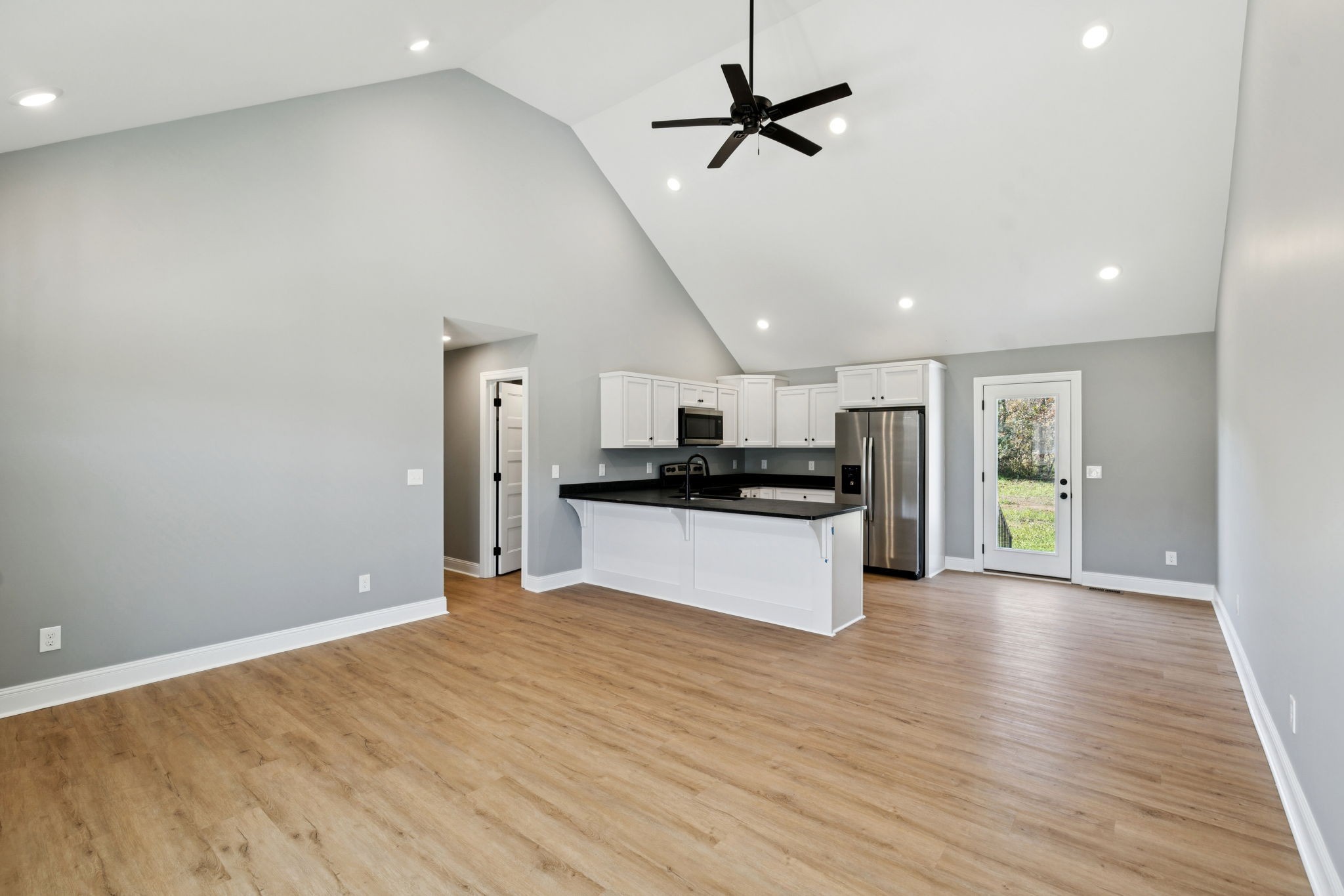 1572 Big Dry Creek Road Pulaski, TN 38478 - Photo 8 of 50