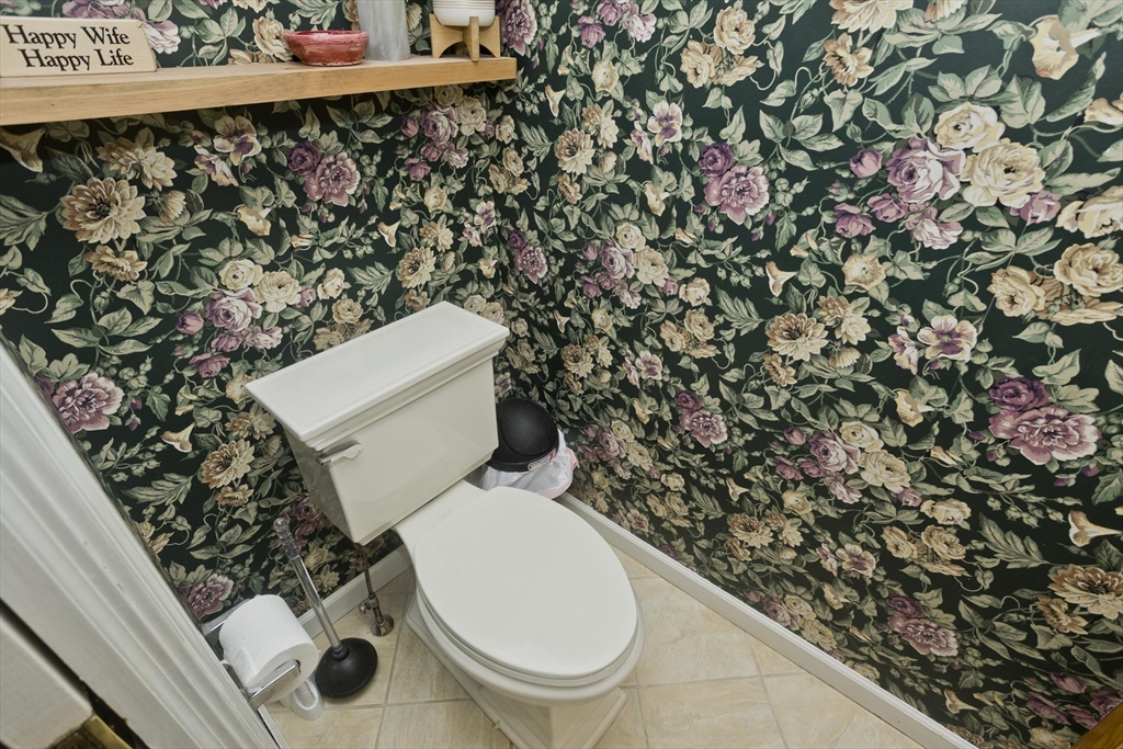 8 Castle Hills Road, Unit H Agawam, MA 01001 - Photo 14 of 23 Gallery Image 14