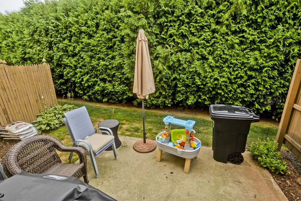 8 Castle Hills Road, Unit H Agawam, MA 01001 - Photo 22 of 23 Gallery Image 22