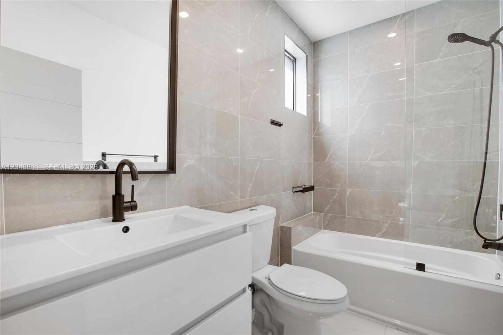 2320 Southwest 14th Street Miami, FL 33145 - Photo 15 of 31