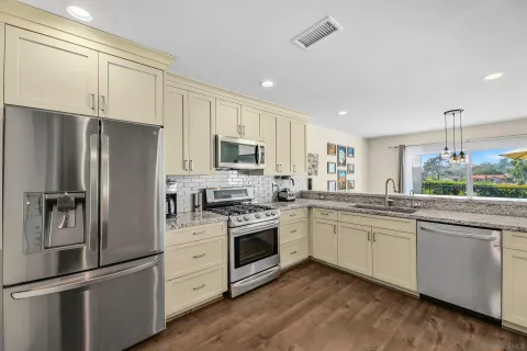 $1,650,000 | 1045 Santa Helena Park Court, Solana Beach, CA 92075