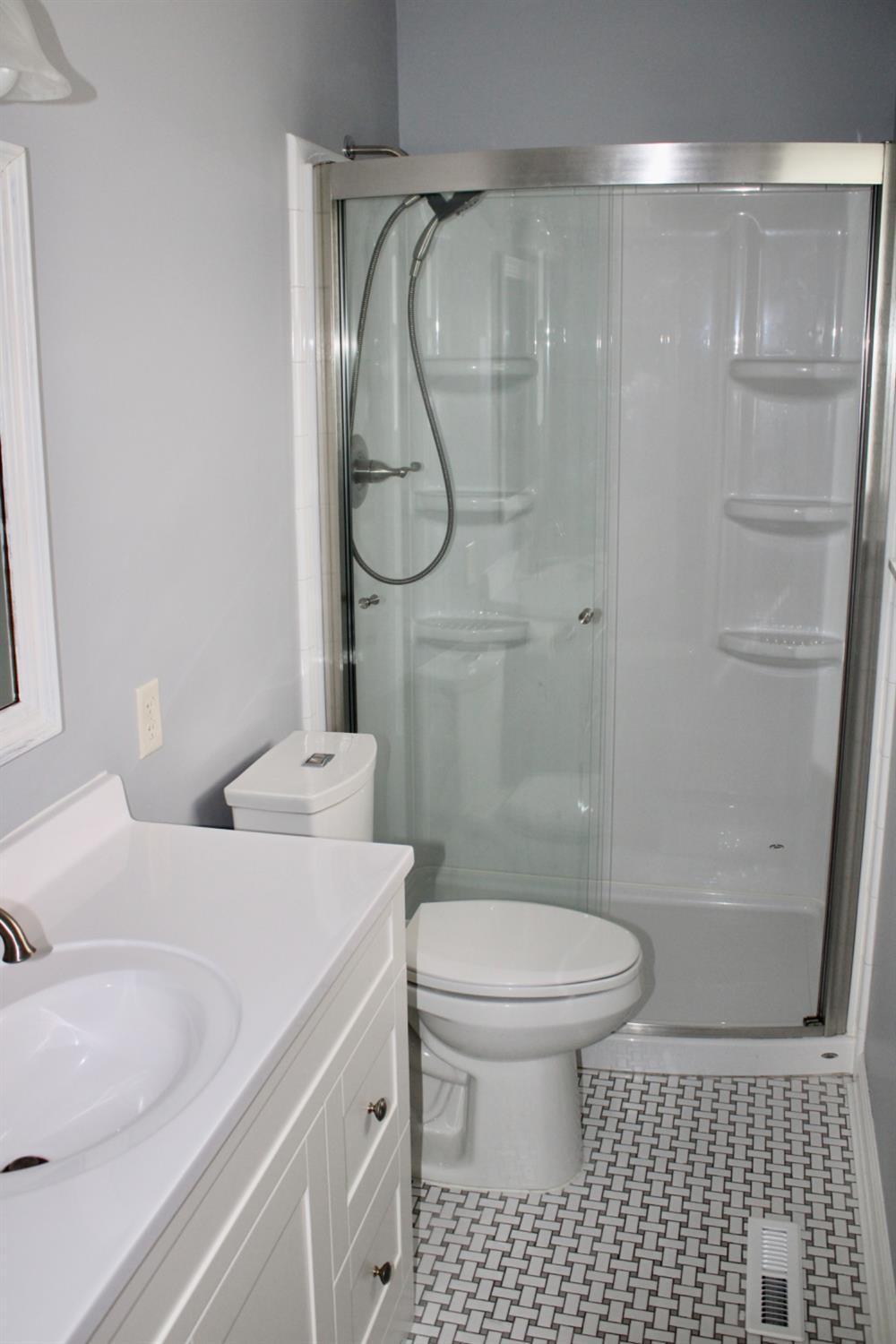 1742 8 Mile Road Cincinnati, OH 45255 - Photo 23 of 34 Gallery Image 23