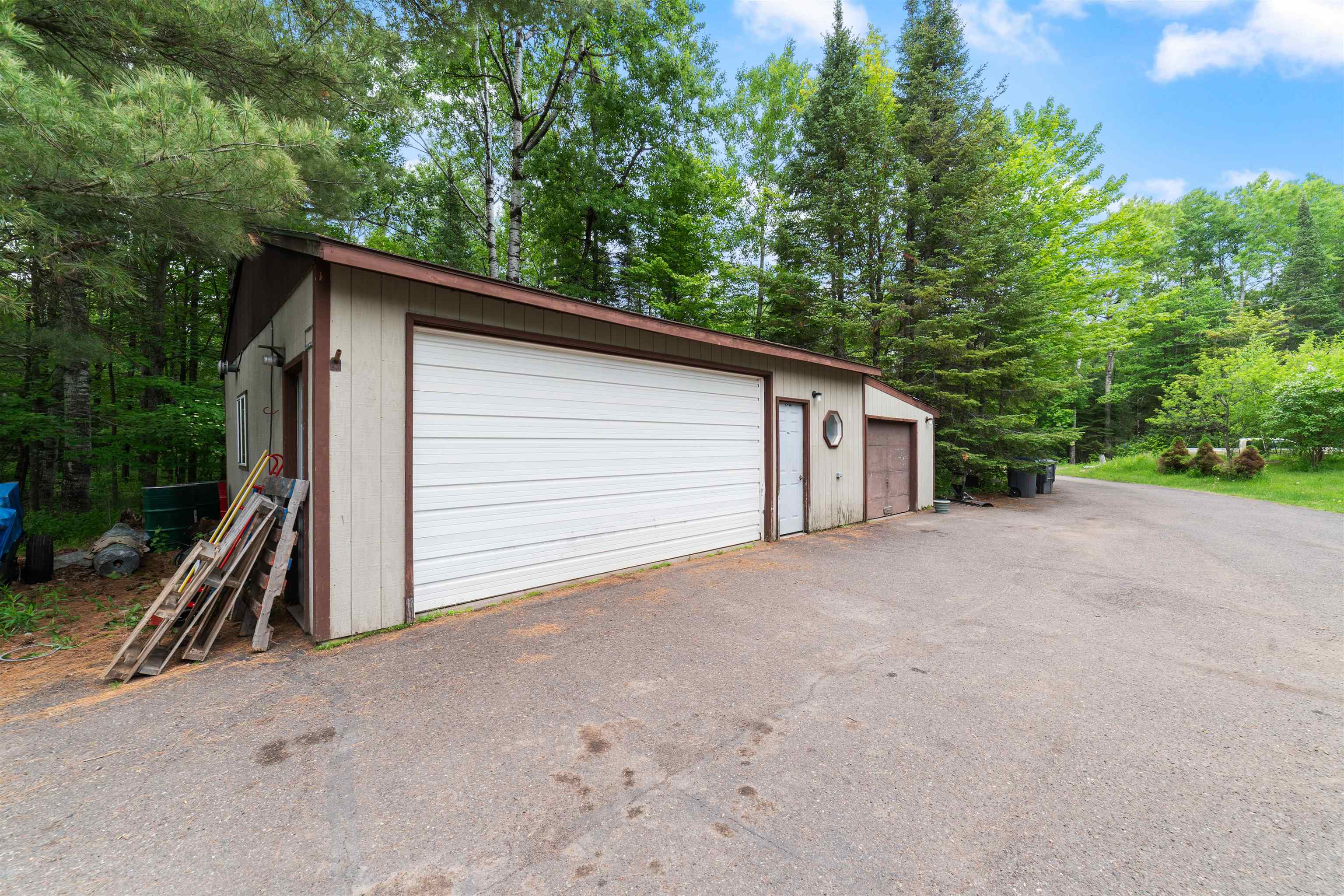 4767 McComber Road Duluth, MN 55803 - Photo 21 of 26 View of detached garage