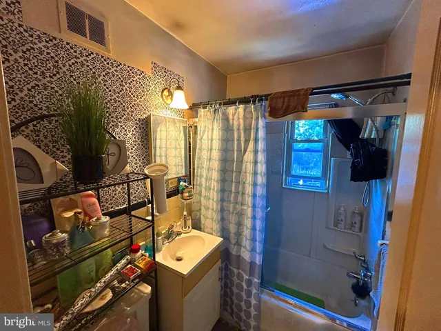 $188,888 | 865 Parkside Avenue, Trenton, NJ 08618