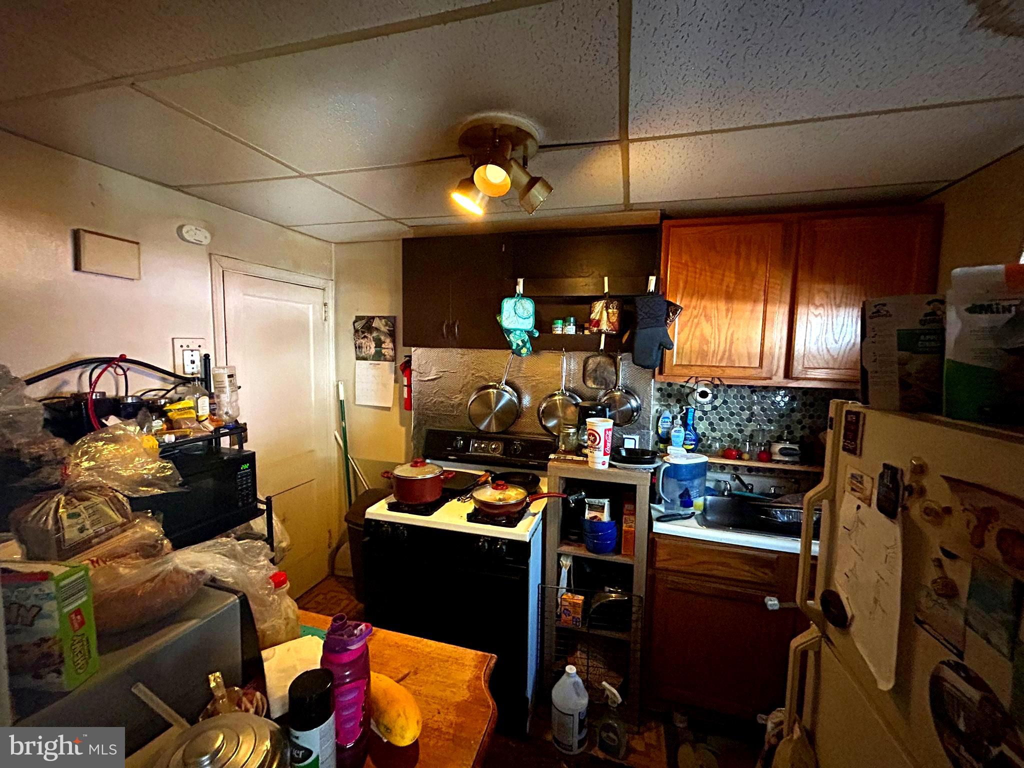 865 Parkside Avenue Trenton, NJ 08618 - Photo 10 of 24