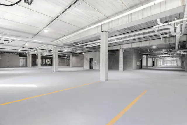 $998,000 | 505 Oak Street North, Unit 504, Fargo, ND 58102