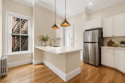 $1,250,000 | 17 High Street, Unit 2, Brookline, MA 02445
