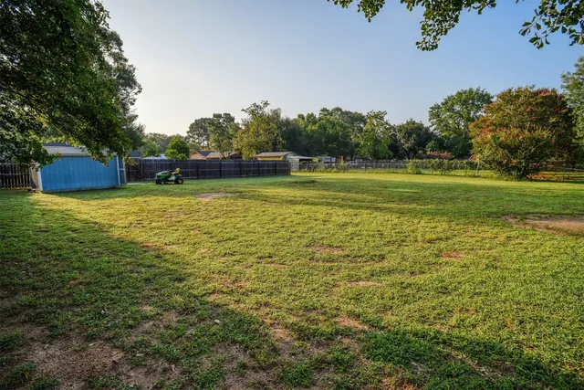 $465,000 | 1001 Charleston Boulevard, Smithville, TX 78957