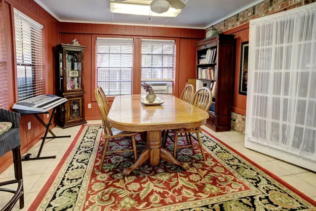 $465,000 | 1001 Charleston Boulevard, Smithville, TX 78957