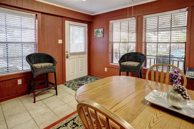 $465,000 | 1001 Charleston Boulevard, Smithville, TX 78957