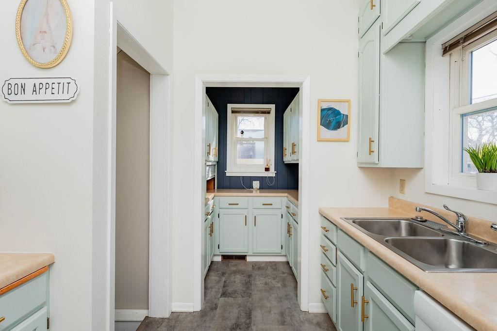 1348 6th Street South Fargo, ND 58103 - Photo 14 of 52