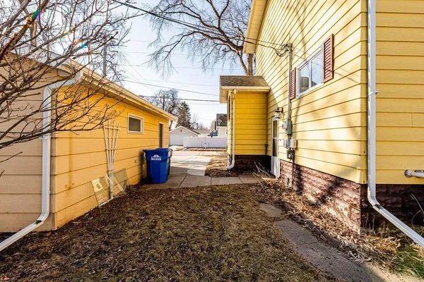 $310,000 | 1348 6th Street South, Fargo, ND 58103