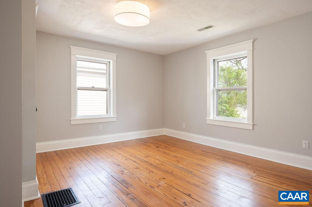 118 Goodman Street Charlottesville, VA 22902 - Photo 23 of 47