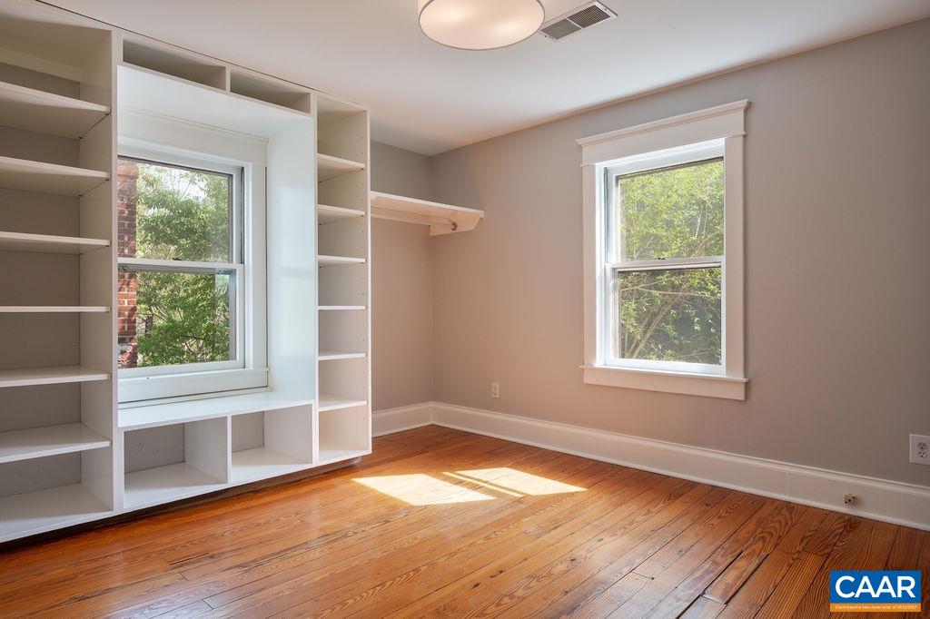 118 Goodman Street Charlottesville, VA 22902 - Photo 24 of 47