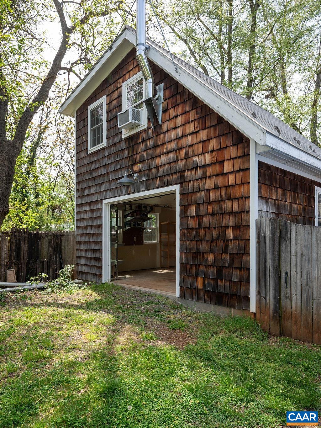 118 Goodman Street Charlottesville, VA 22902 - Photo 37 of 47