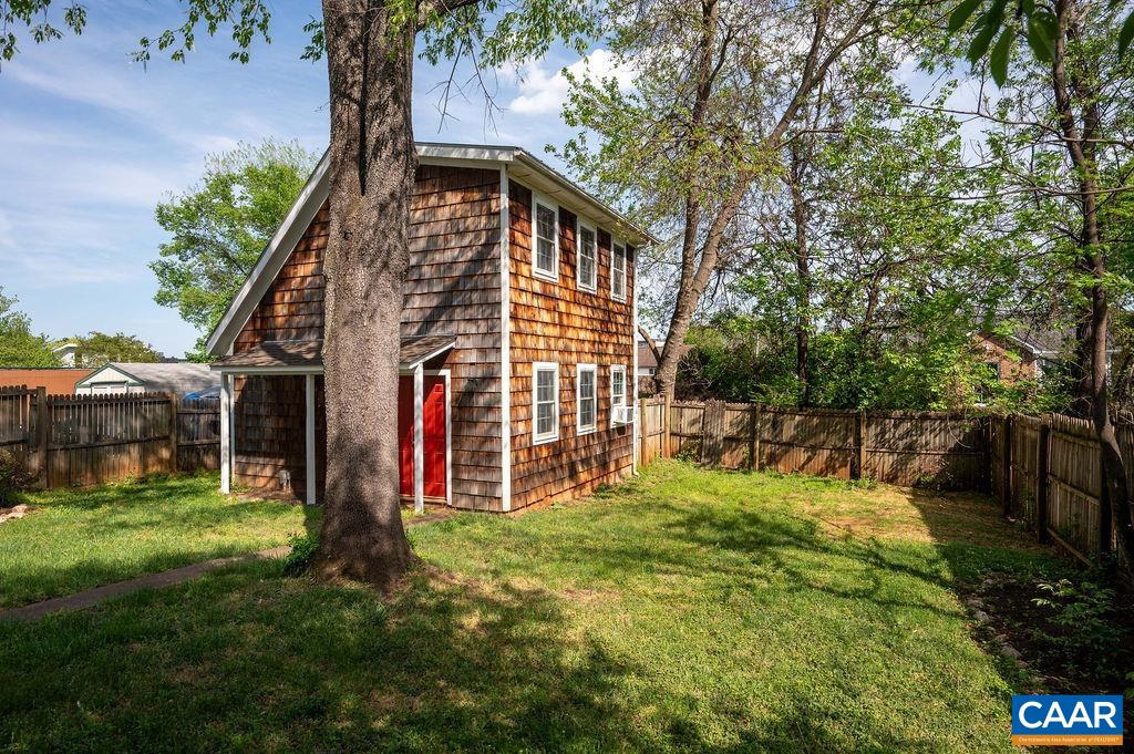 118 Goodman Street Charlottesville, VA 22902 - Photo 38 of 47