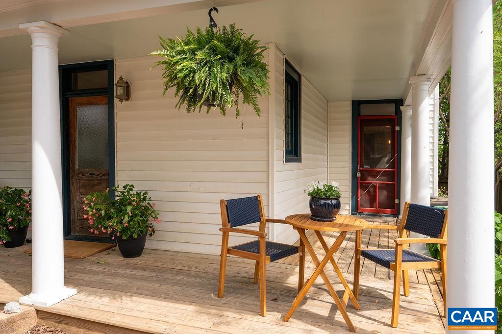 118 Goodman Street Charlottesville, VA 22902 - Photo 7 of 47