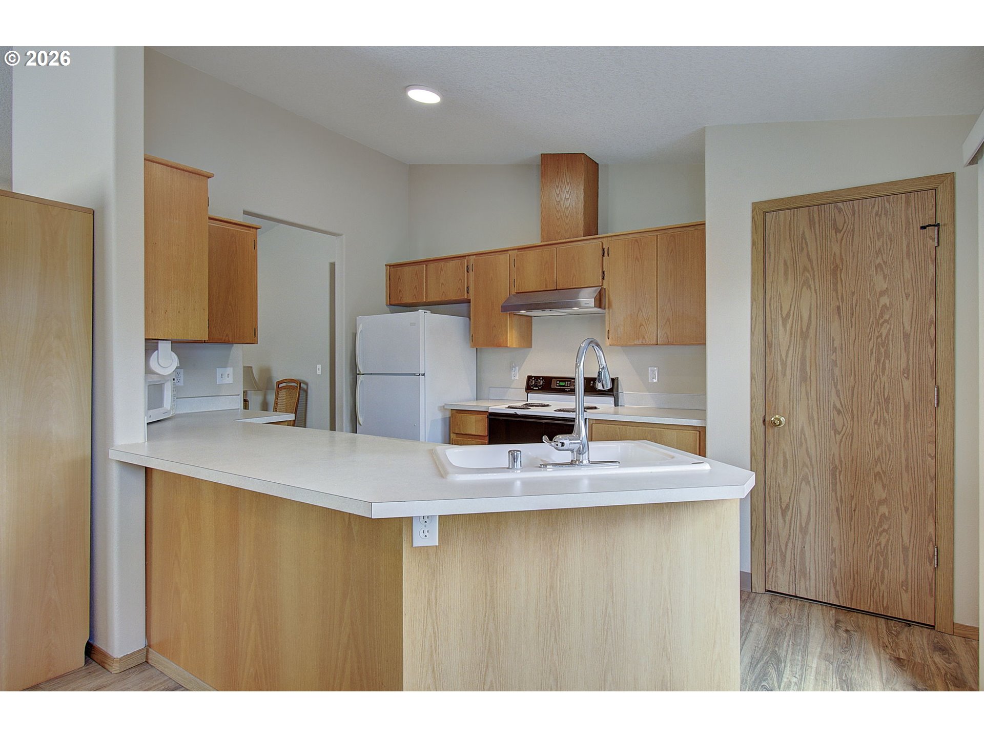 2121 Northeast 77th Avenue Vancouver, WA 98664 - Photo 12 of 26 Kitchen