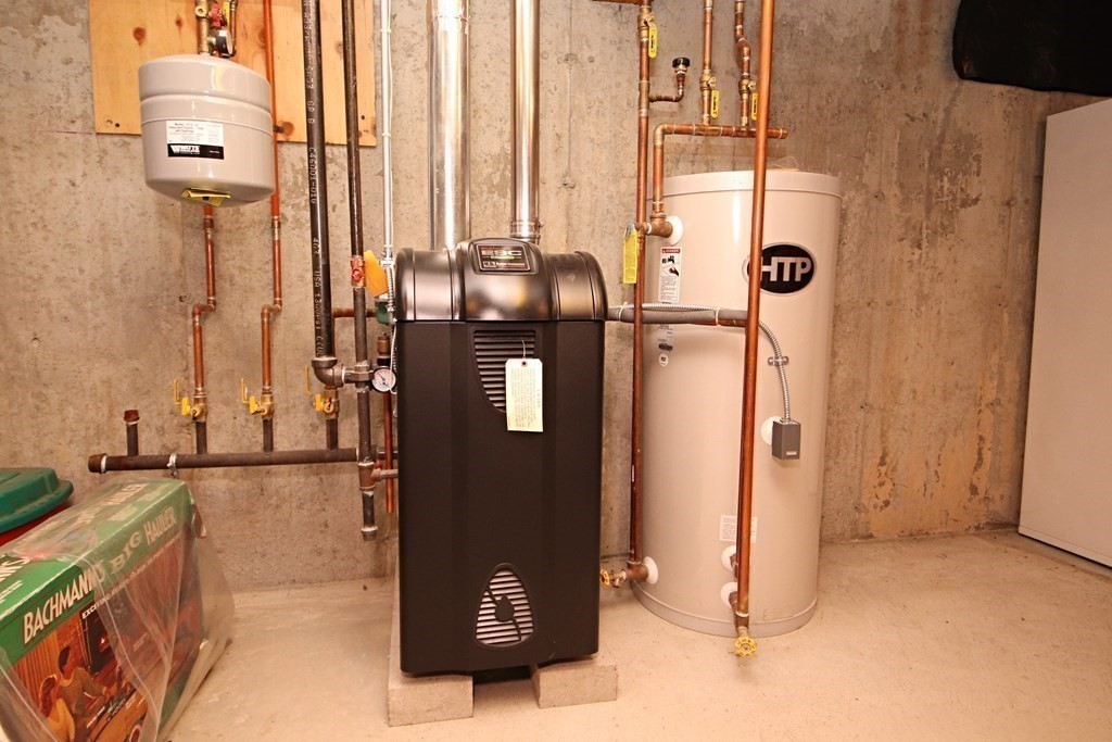 10 Pace Road Saugus, MA 01906 - Photo 36 of 42