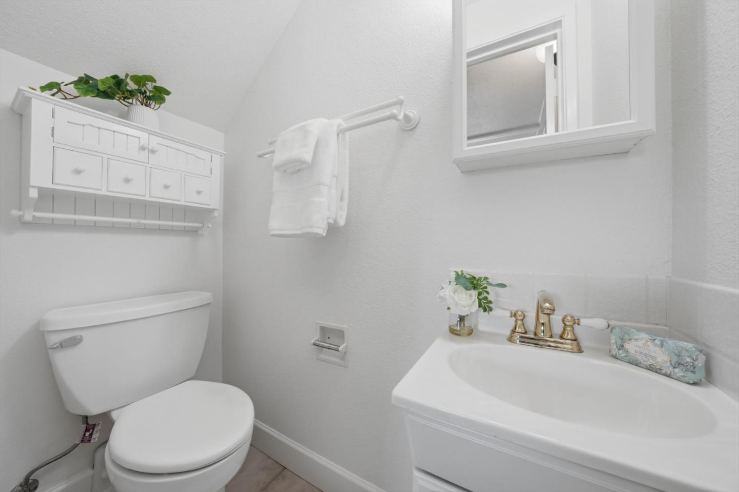 701 North Rengstorff Avenue, Unit 6 Mountain View, CA 94043 - Photo 37 of 49