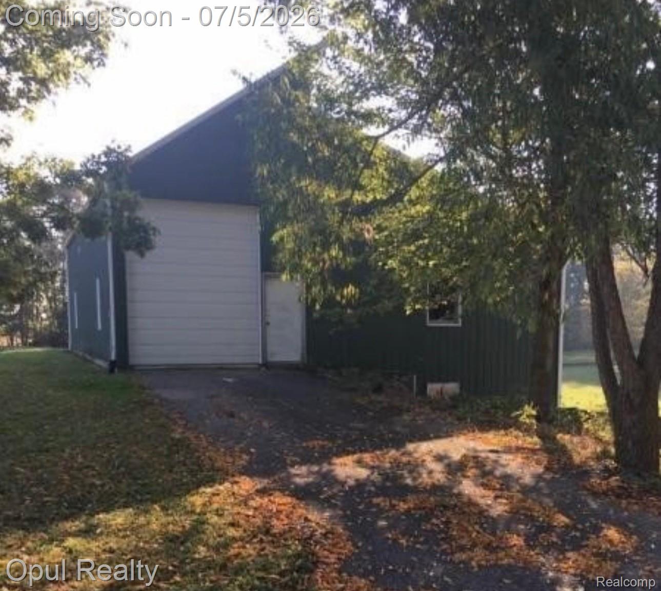 7503 Reading Road East Pittsford, MI 49271 - Photo 3 of 24 IMG_4566.jpeg