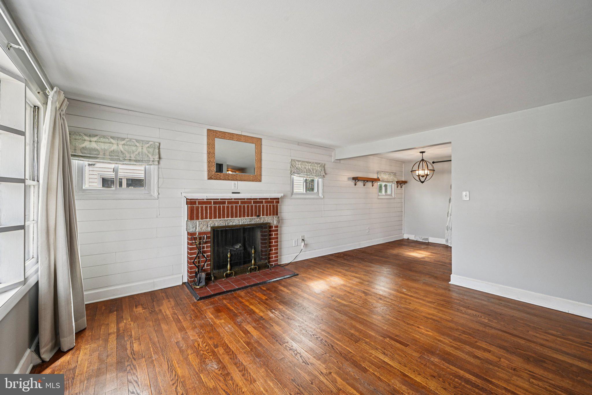 8504 Jenkins Road Pasadena, MD 21122 - Photo 11 of 50