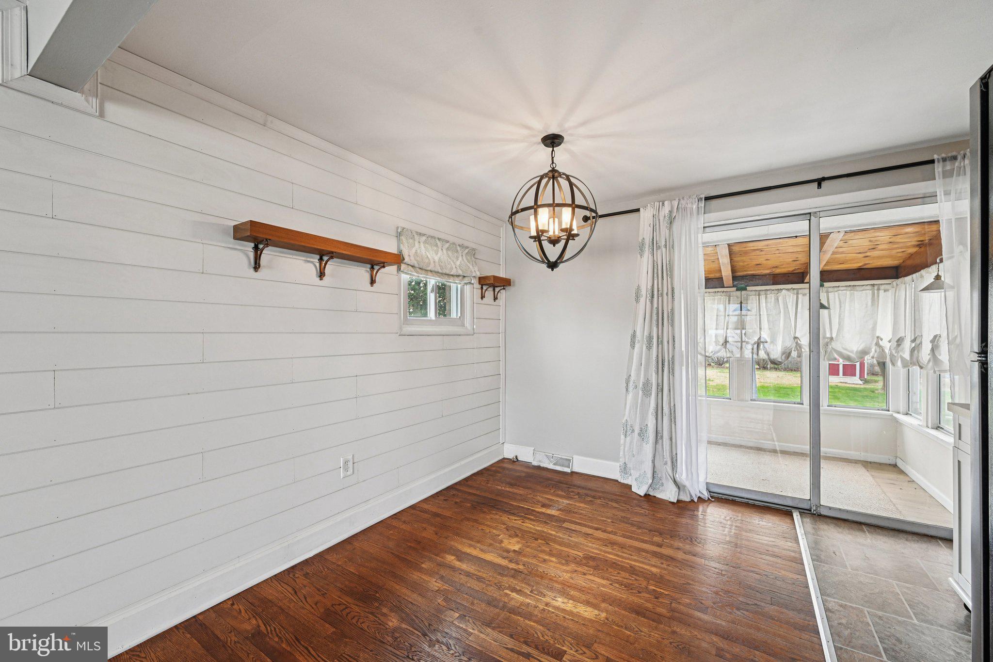 8504 Jenkins Road Pasadena, MD 21122 - Photo 13 of 50