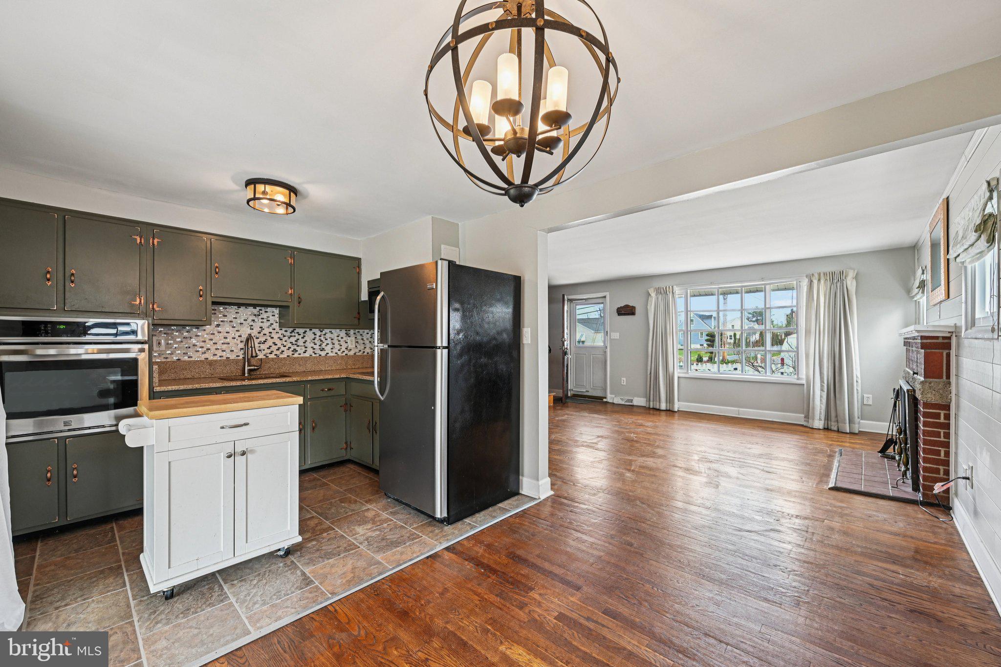 8504 Jenkins Road Pasadena, MD 21122 - Photo 15 of 50