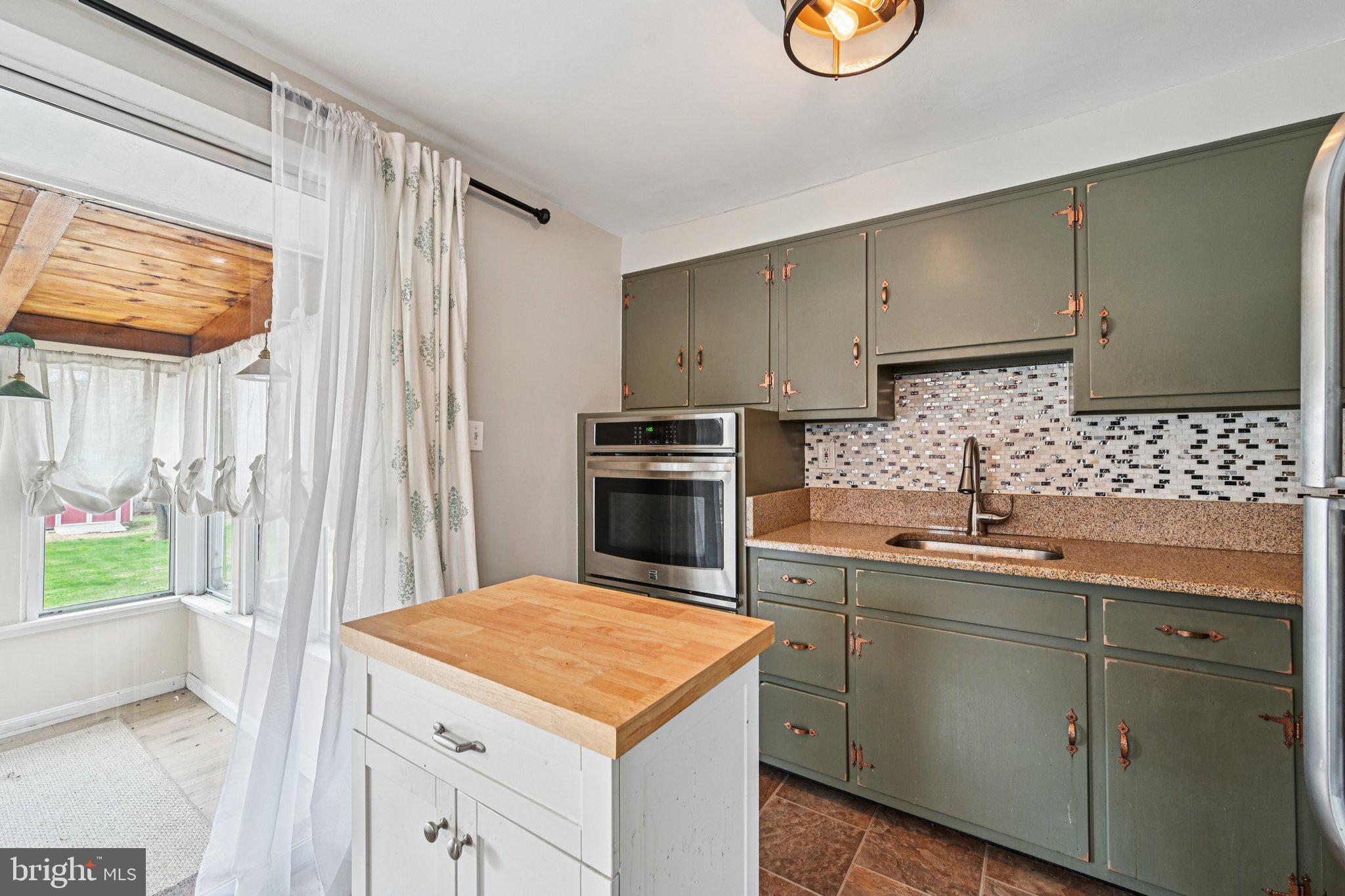 8504 Jenkins Road Pasadena, MD 21122 - Photo 17 of 50