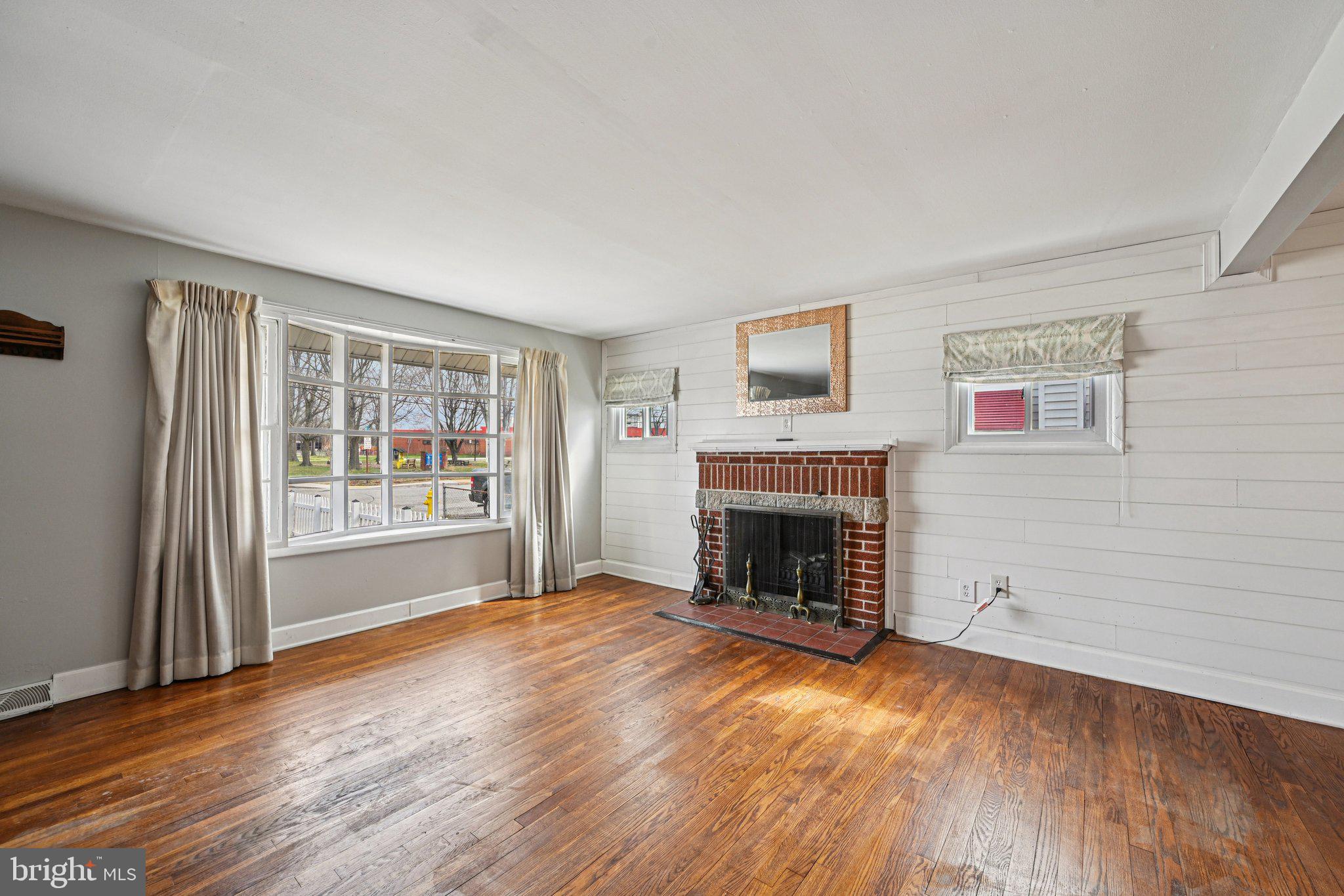 8504 Jenkins Road Pasadena, MD 21122 - Photo 8 of 50