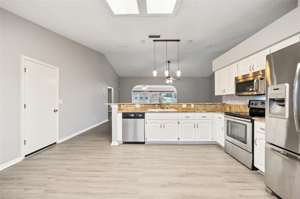 6419 Borg Street Leesburg, FL 34748 - Photo 7 of 87