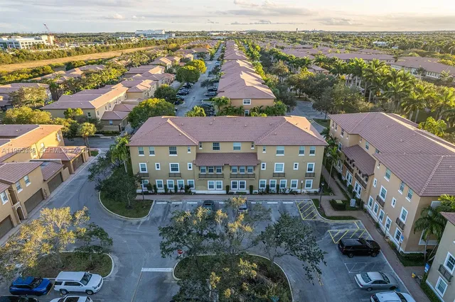 $3,100 | 14665 Southwest 9th Street, Unit 1808, Pembroke Pines, FL 33027