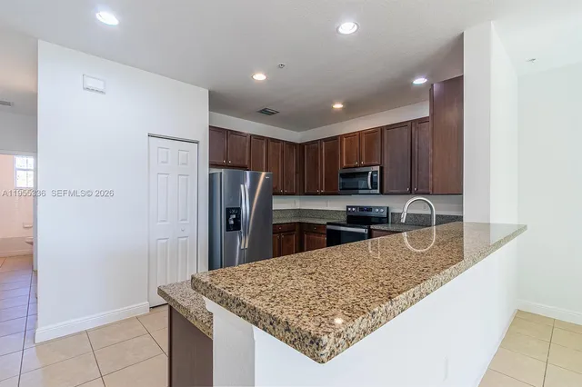 $3,100 | 14665 Southwest 9th Street, Unit 1808, Pembroke Pines, FL 33027