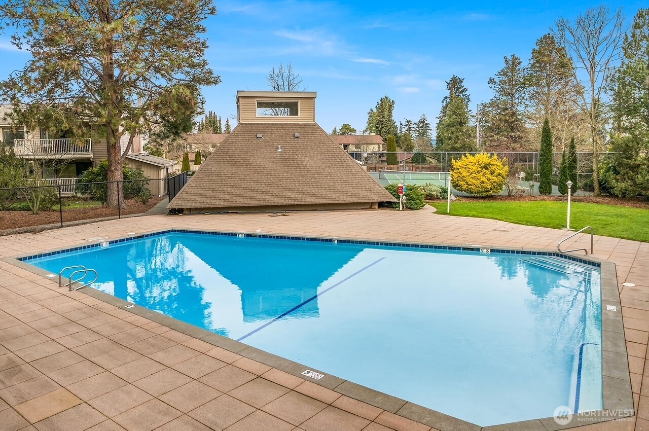 6301 Sand Point Way Northeast, Unit E3 Seattle, WA 98115 - Photo 18 of 26