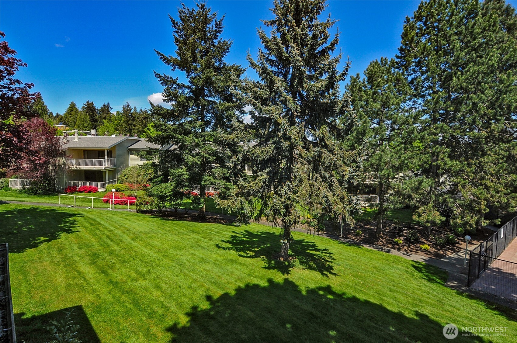 6301 Sand Point Way Northeast, Unit E3 Seattle, WA 98115 - Photo 22 of 26